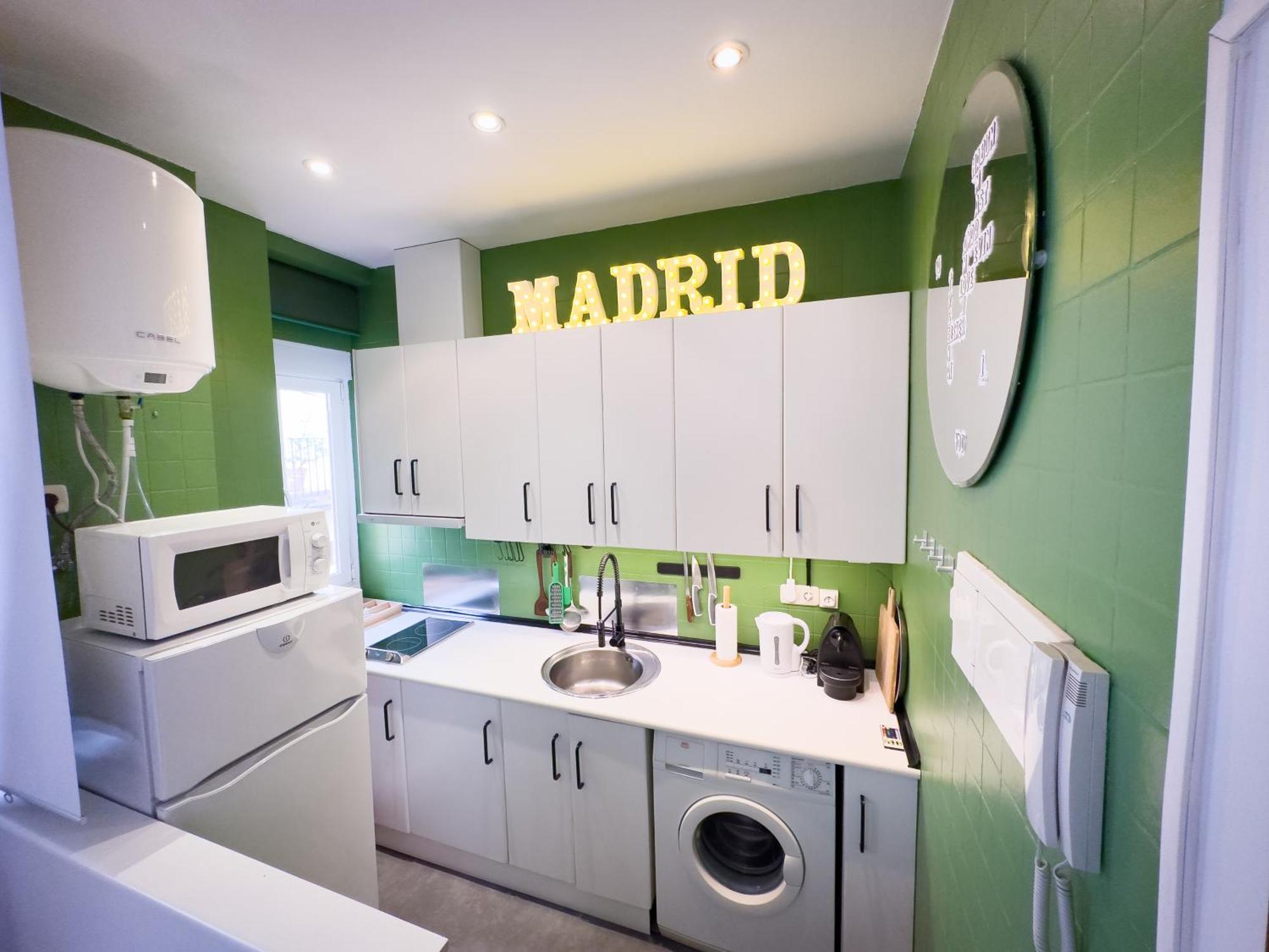 Disfruta Del Barrio De Las Letras Madrid Exterior photo